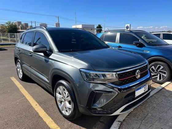 VOLKSWAGEN TAOS 1.4 250 TSI TOTAL FLEX COMFORTLINE AUTOMÁTICO